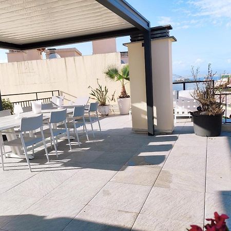 Rooftop Condo Ramses อองทีบส์ ภายนอก รูปภาพ