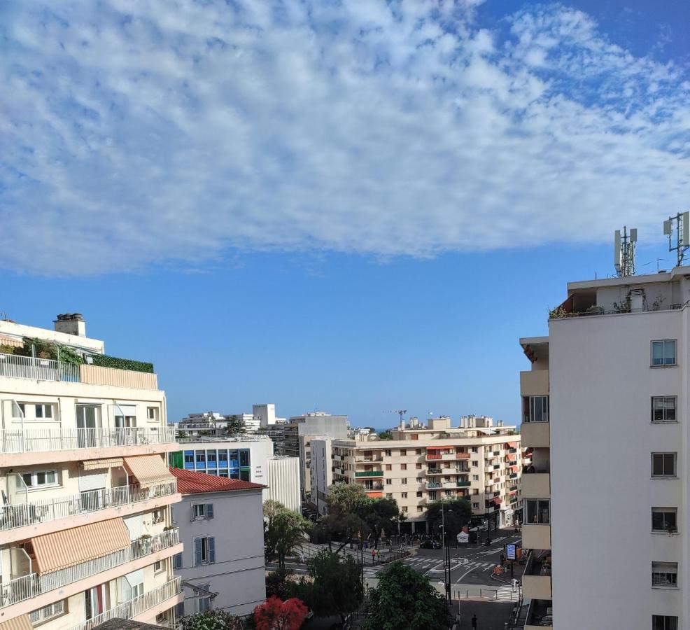 Rooftop Condo Ramses อองทีบส์ ภายนอก รูปภาพ
